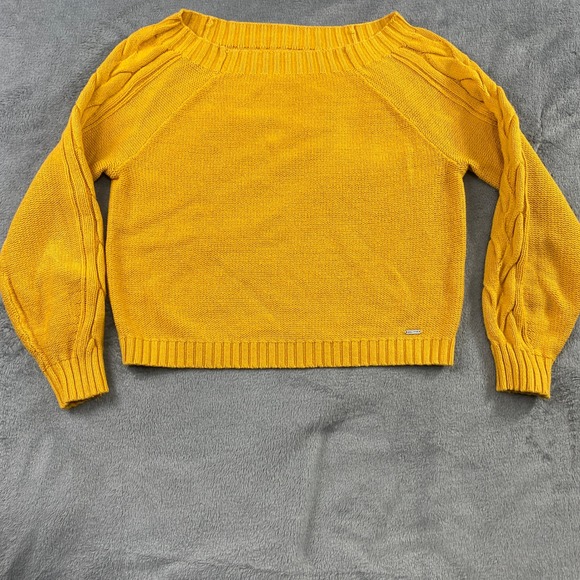 Hollister Sweaters - Hollister Cropped Sweater Womens XS Yellow‎ Cable Knit Crew Neck Casual